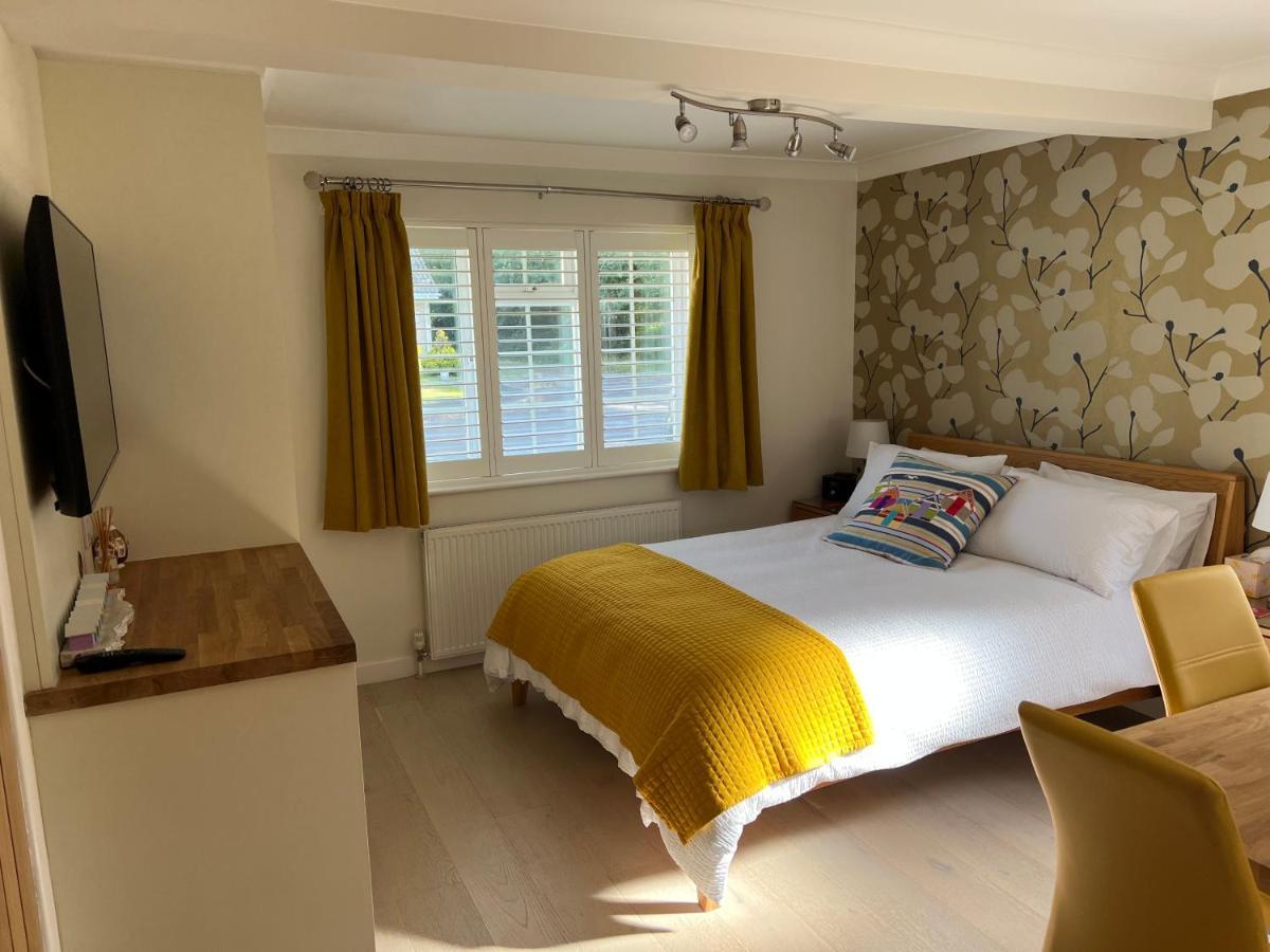 No 64 Bed And Breakfast Lymington Kültér fotó
